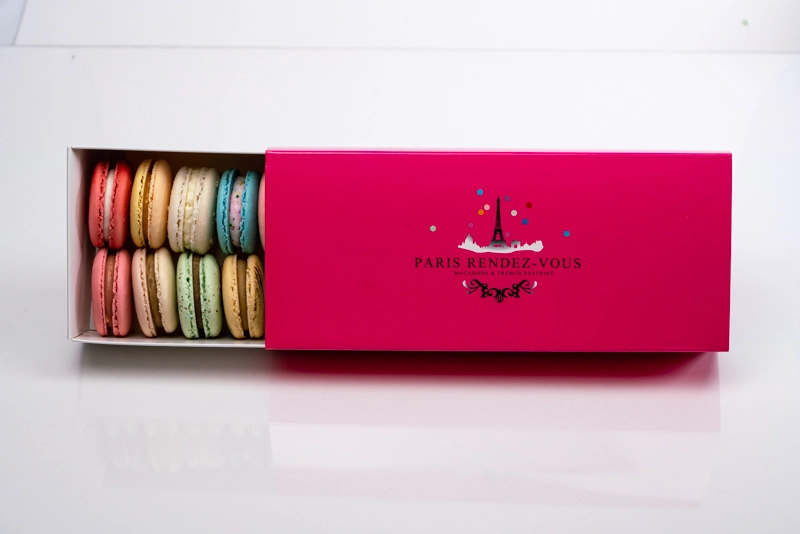 Box of 12 Macarons